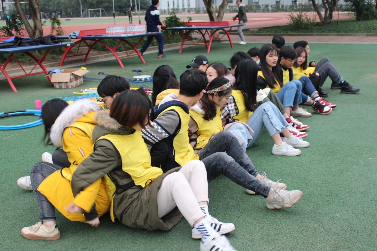 数字艺术学院学生干部素质拓展训练活动顺利举行